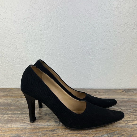 Gucci Shoes - Vintage Gucci Nylon Pointy Toe Pumps 9